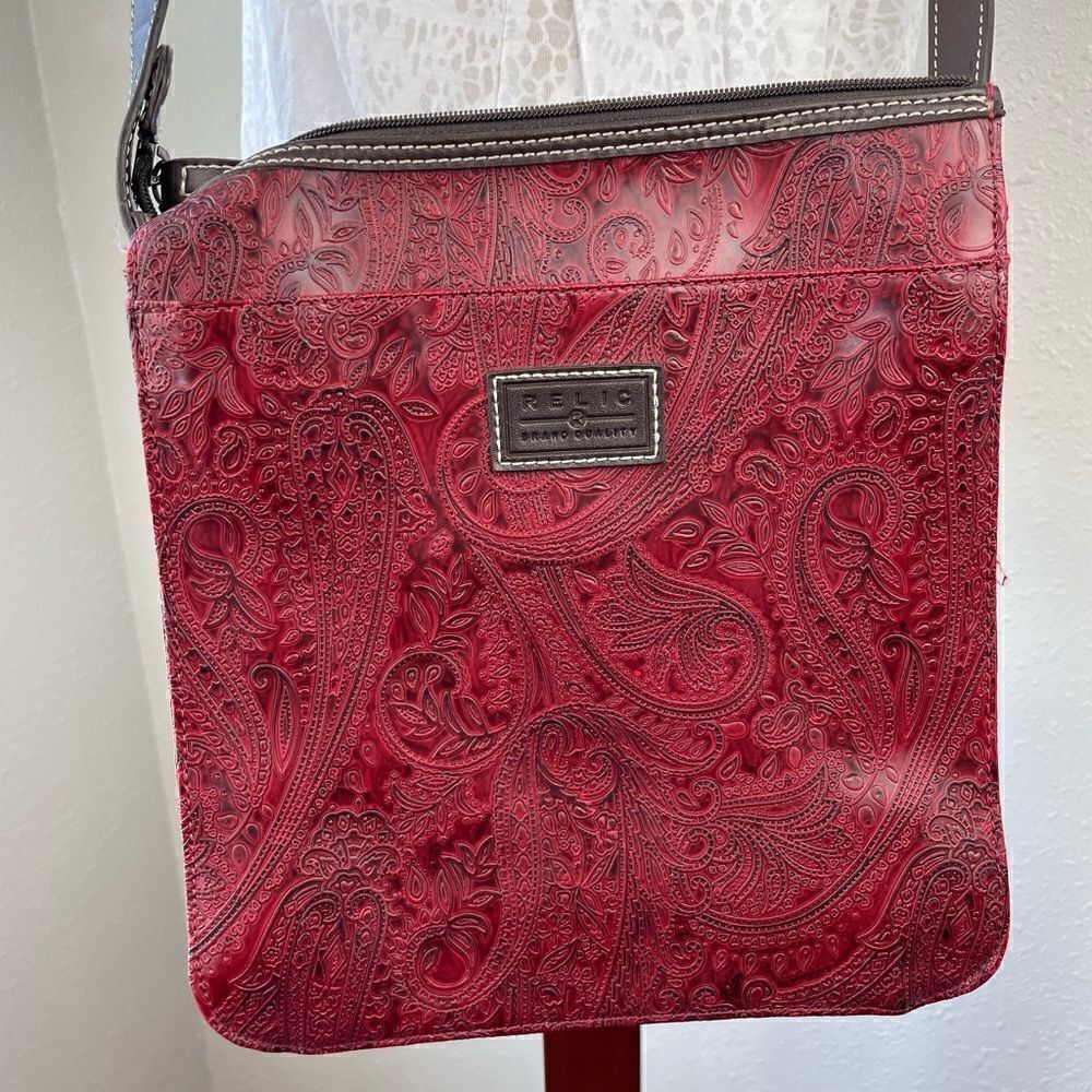 Relic Red Paisley Shoulder Bag EUC